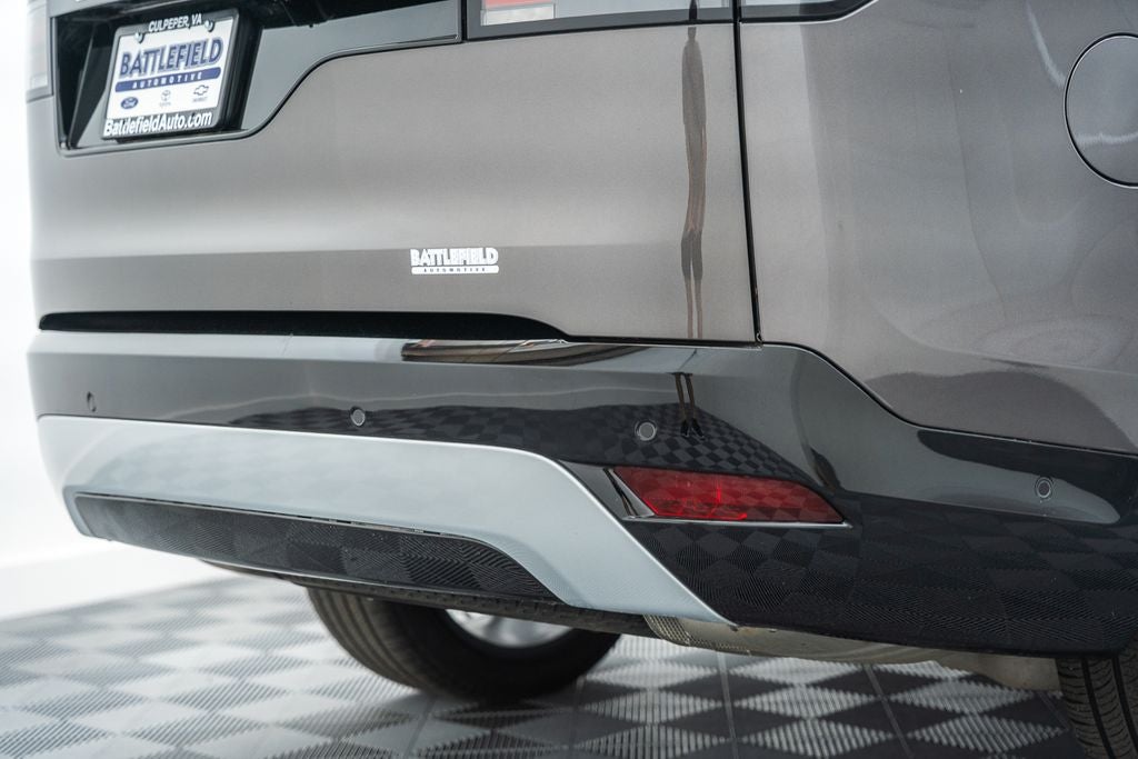 2024 Land Rover Discovery Metropolitan Edition