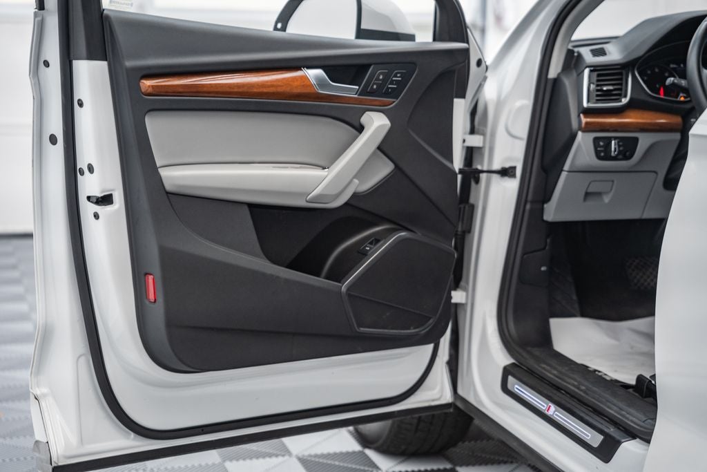 2022 Audi Q5 45 S line Premium quattro