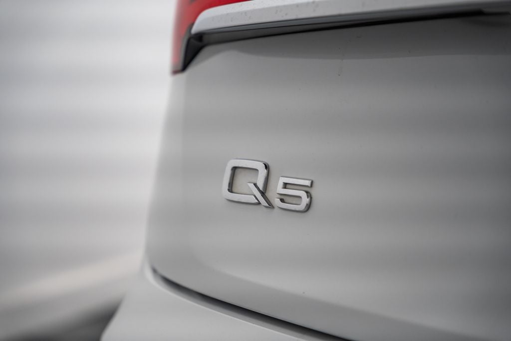 2022 Audi Q5 45 S line Premium quattro