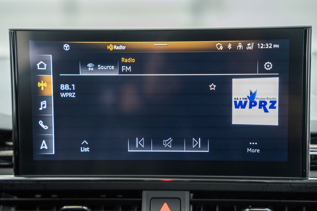 2024 Audi A4 45 S line Premium Plus quattro