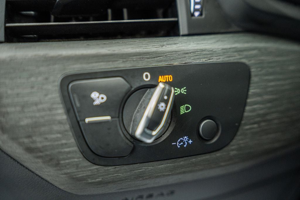 2024 Audi A4 45 S line Premium Plus quattro