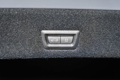 2025 BMW 7 Series 750e xDrive