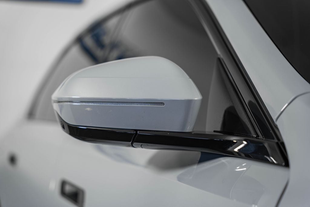 2025 BMW 7 Series 750e xDrive