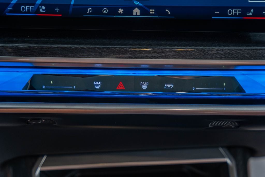 2025 BMW 7 Series 750e xDrive