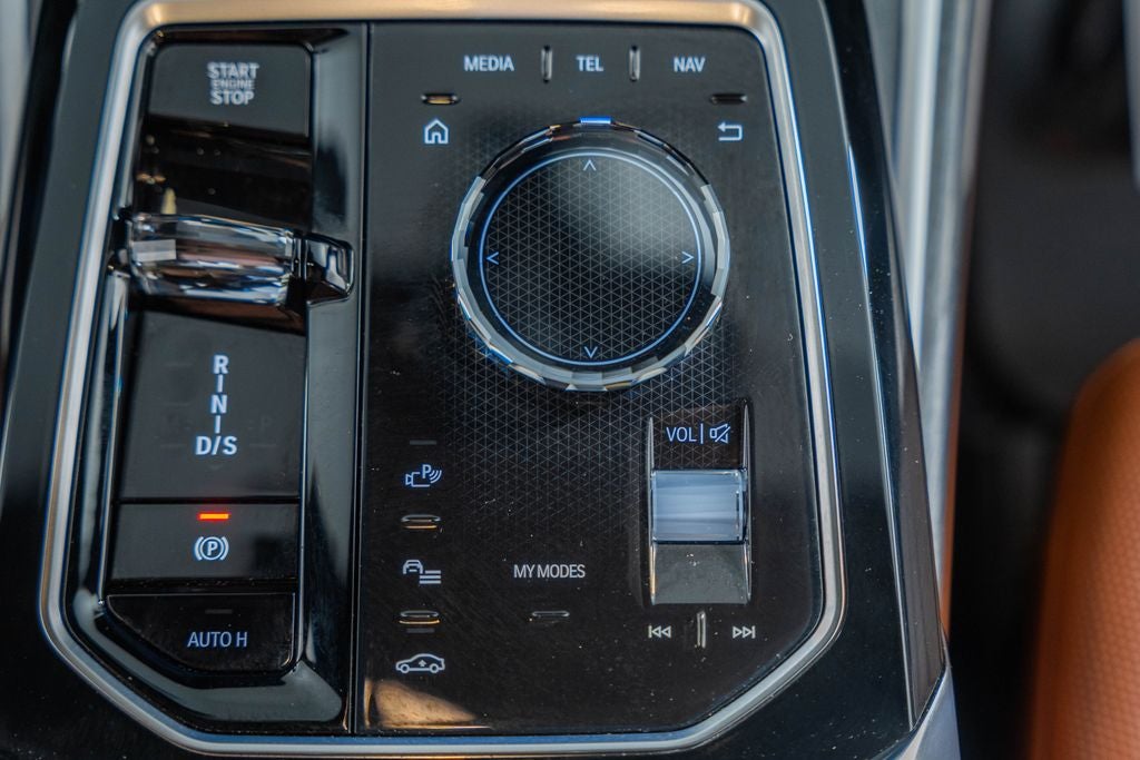 2025 BMW 7 Series 750e xDrive