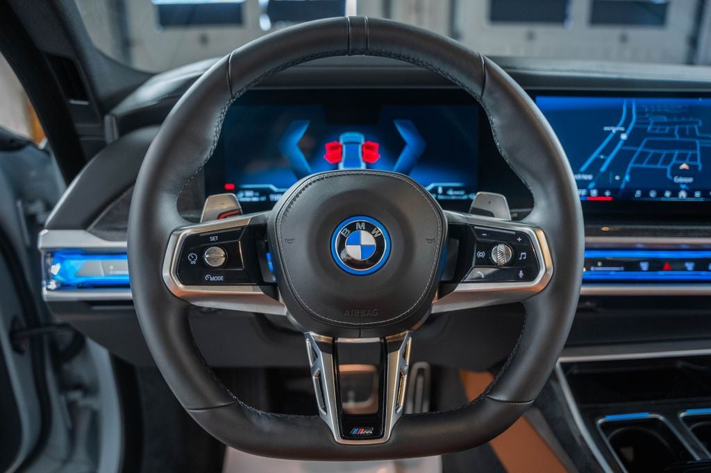 2025 BMW 7 Series 750e xDrive