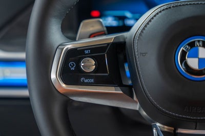 2025 BMW 7 Series 750e xDrive