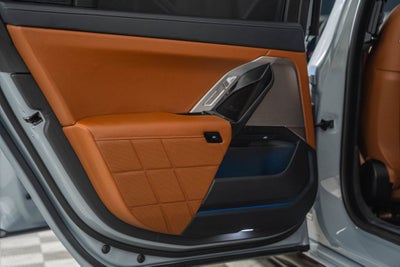 2025 BMW 7 Series 750e xDrive