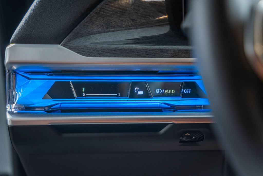 2025 BMW 7 Series 750e xDrive