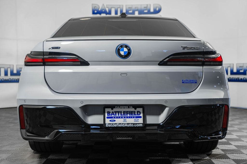 2025 BMW 7 Series 750e xDrive