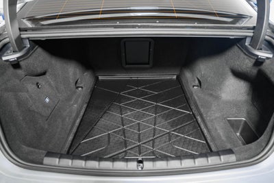 2025 BMW 7 Series 750e xDrive