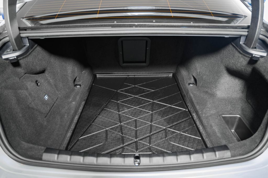 2025 BMW 7 Series 750e xDrive