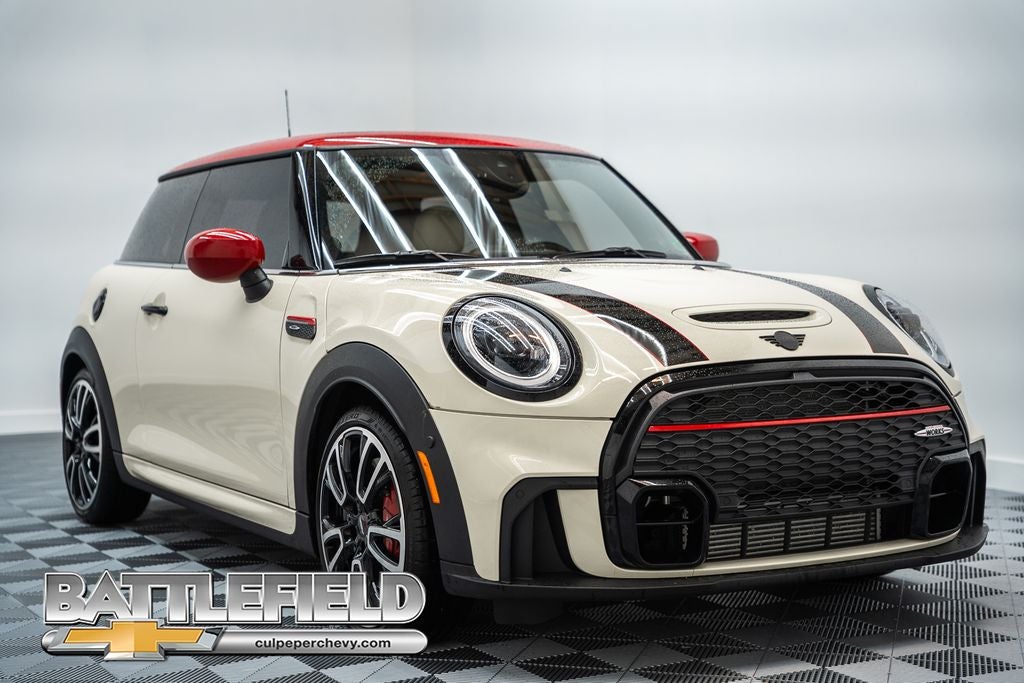 2023 MINI John Cooper Works Iconic