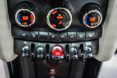 2023 MINI John Cooper Works Iconic