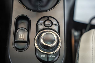 2023 MINI John Cooper Works Iconic