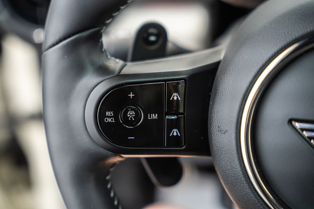 2023 MINI John Cooper Works Iconic