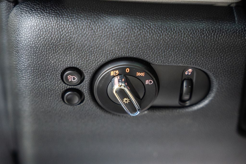 2023 MINI John Cooper Works Iconic