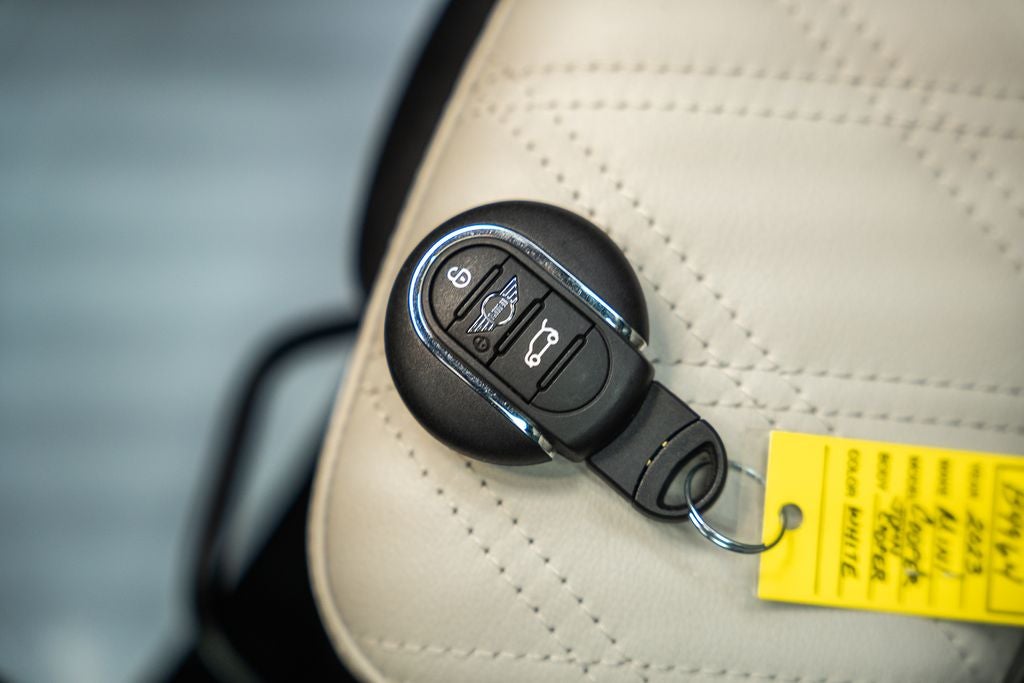 2023 MINI John Cooper Works Iconic