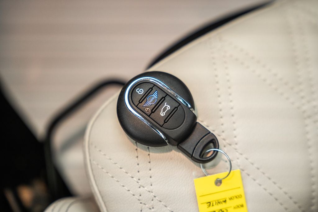 2023 MINI John Cooper Works Iconic