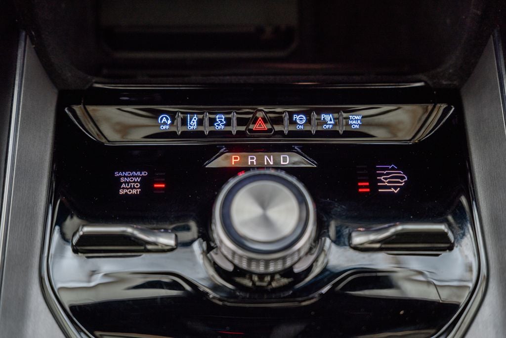 2023 Jeep Wagoneer L Series II