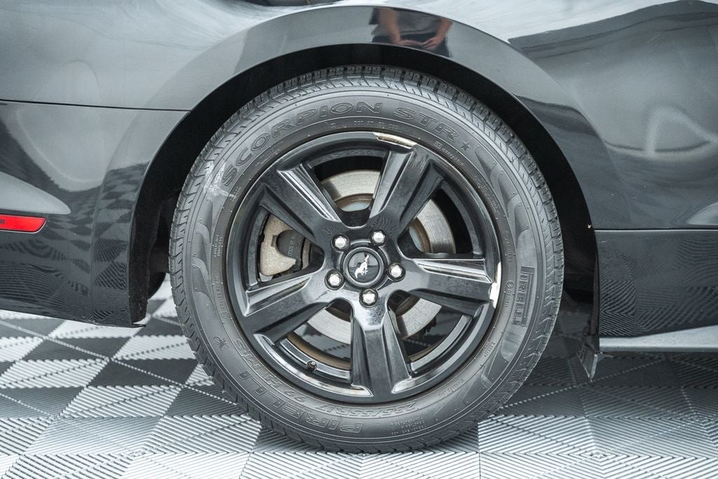 2016 Ford Mustang V6