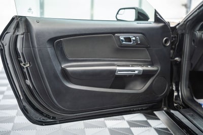 2016 Ford Mustang V6