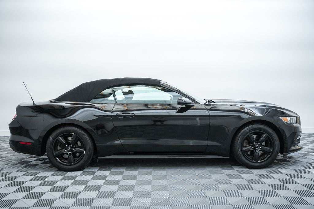 2016 Ford Mustang V6