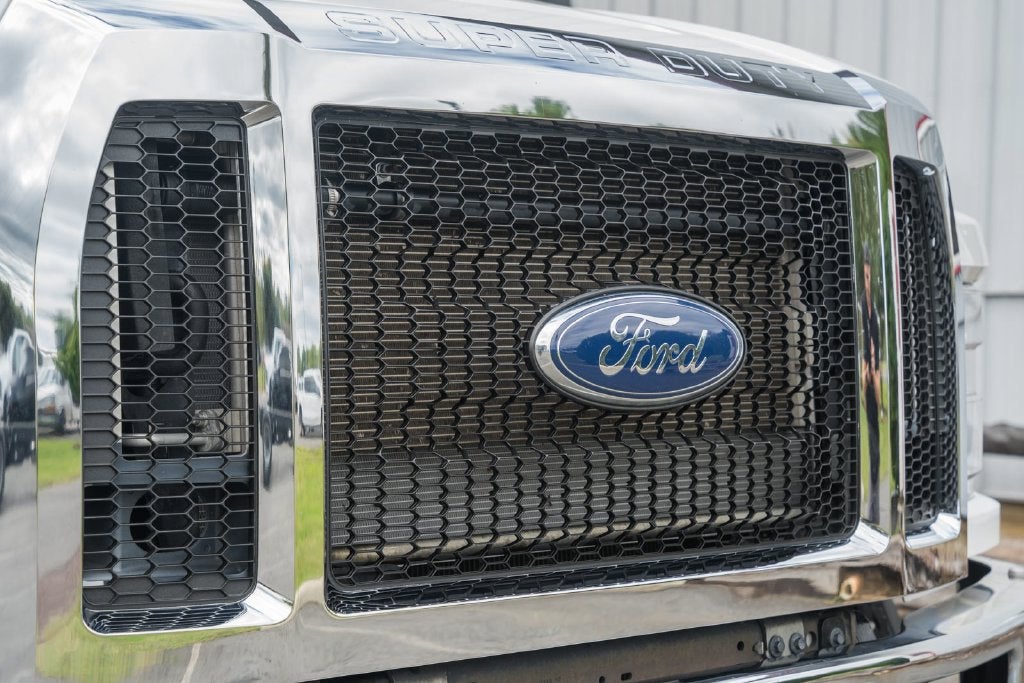 2023 Ford F-750SD Base