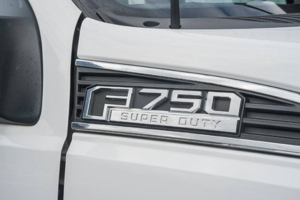 2023 Ford F-750SD Base