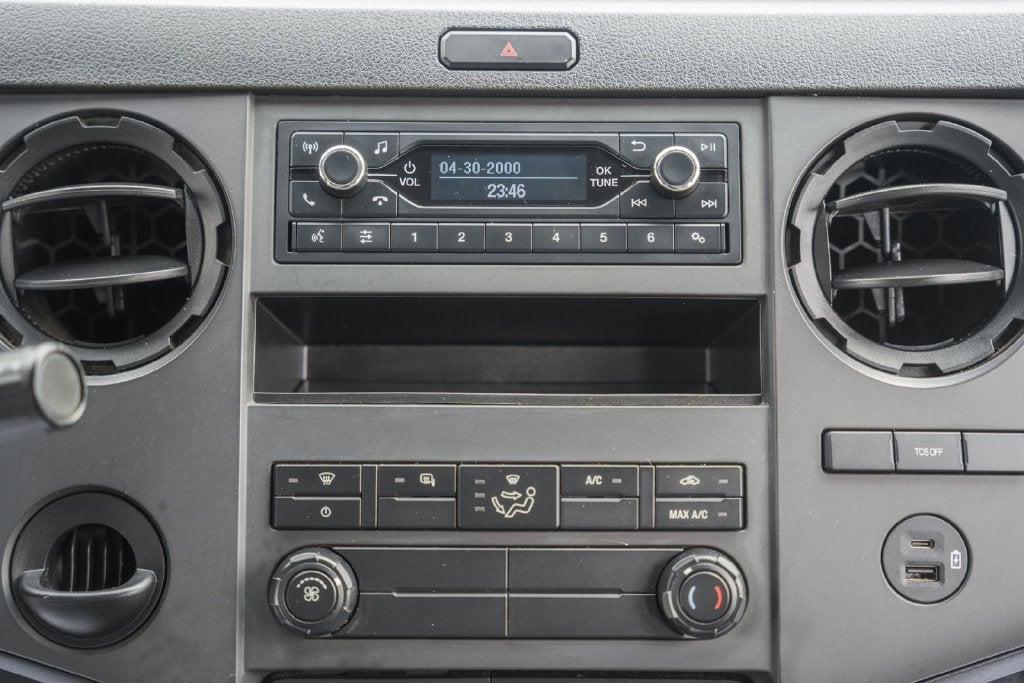 2023 Ford F-750SD Base