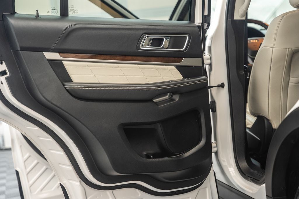 2017 Ford Explorer Platinum