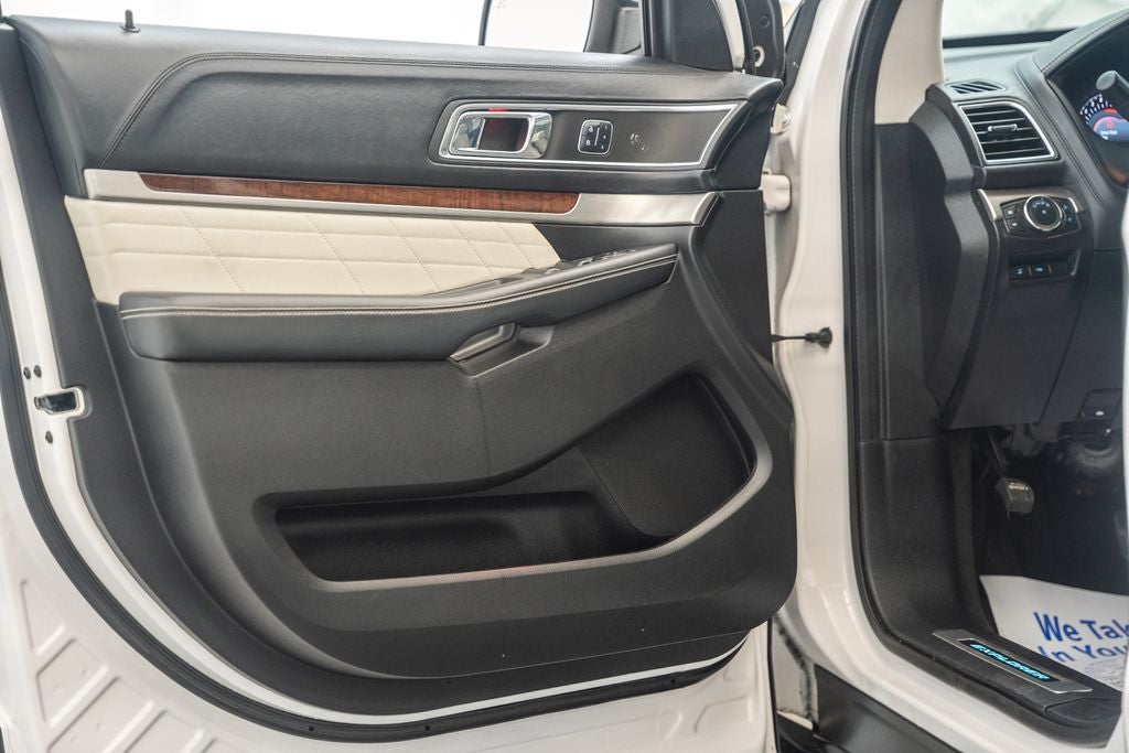 2017 Ford Explorer Platinum