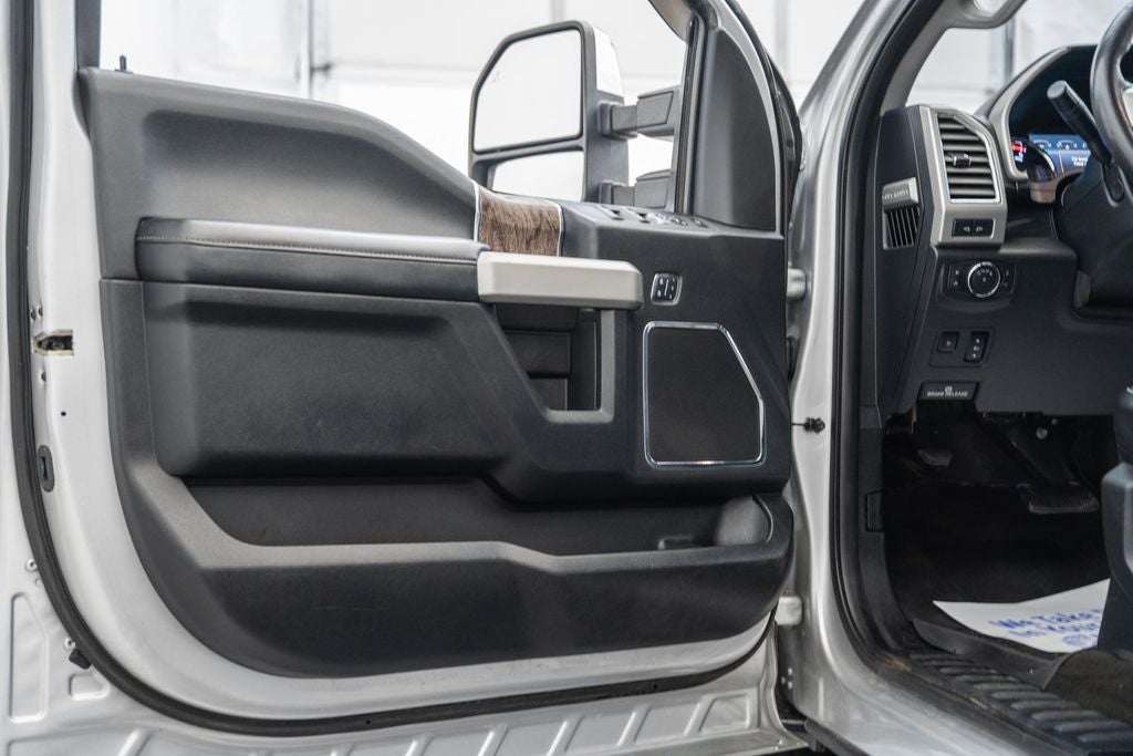 2017 Ford F-250SD Lariat