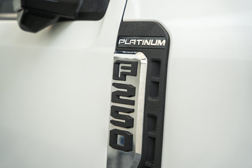 2024 Ford F-250SD Platinum