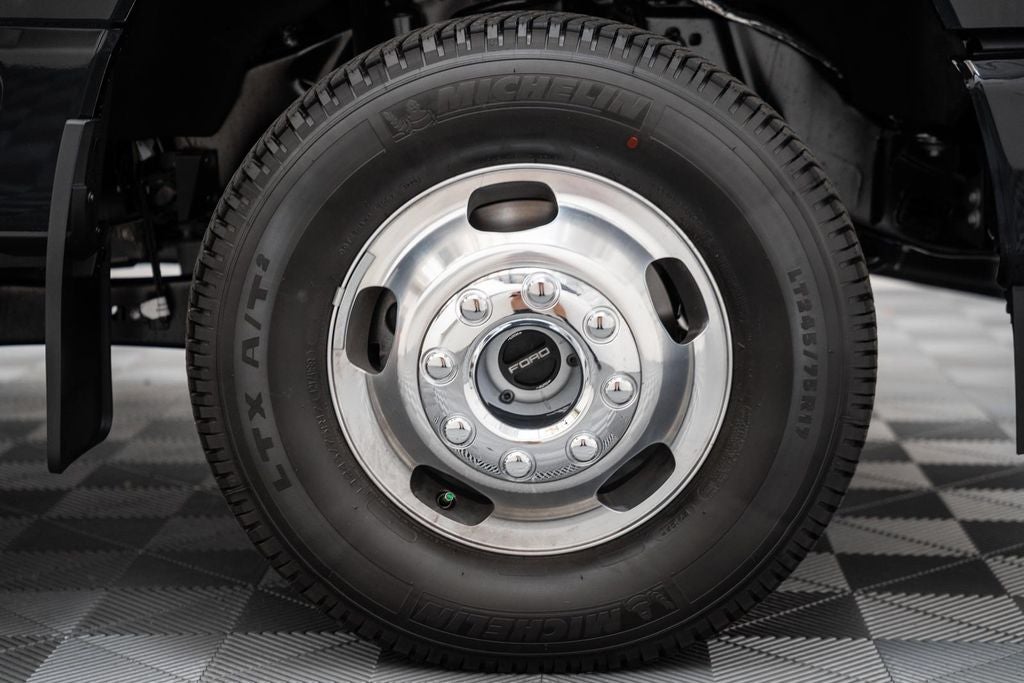 2026 Ford F-350SD Platinum DRW