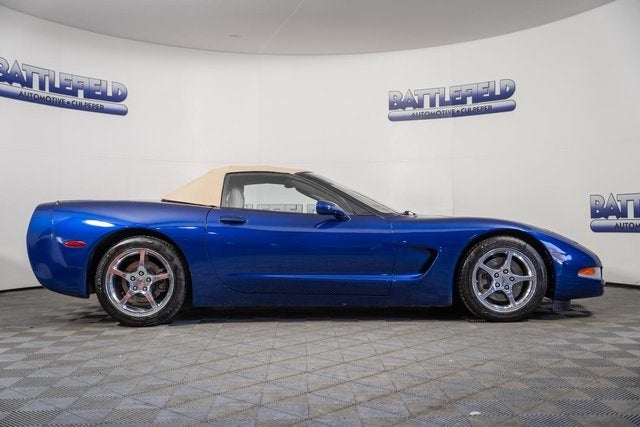 2004 Chevrolet Corvette Base