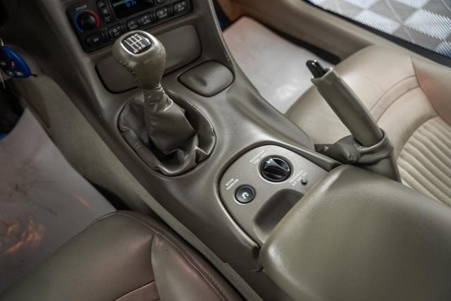 2004 Chevrolet Corvette Base