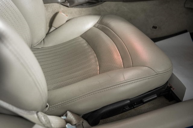 2004 Chevrolet Corvette Base