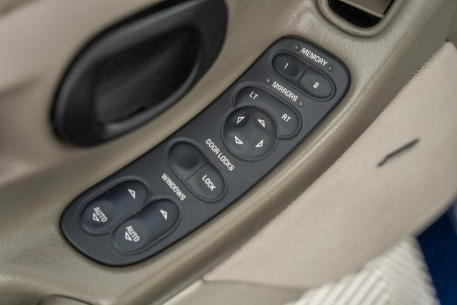 2004 Chevrolet Corvette Base