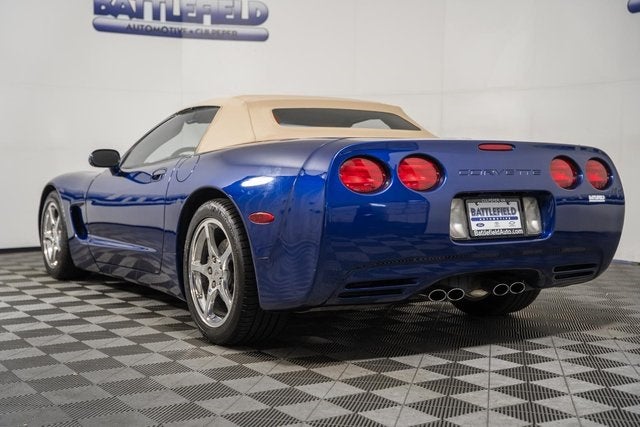 2004 Chevrolet Corvette Base