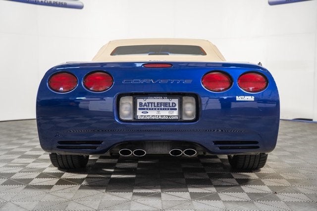 2004 Chevrolet Corvette Base
