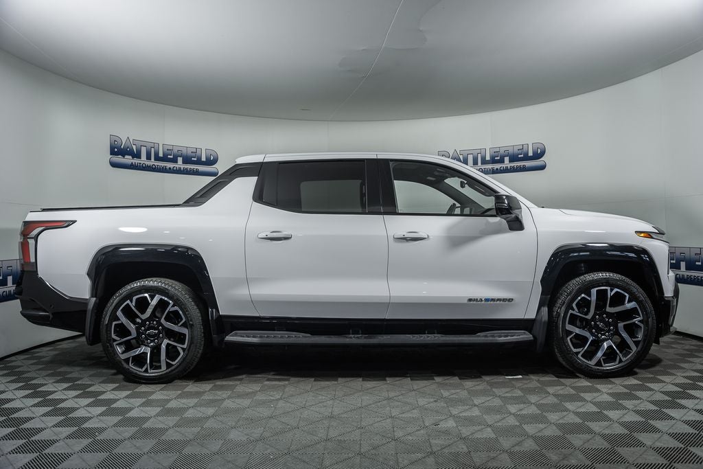 2024 Chevrolet Silverado EV RST