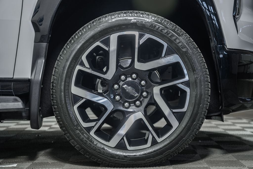 2024 Chevrolet Silverado EV RST