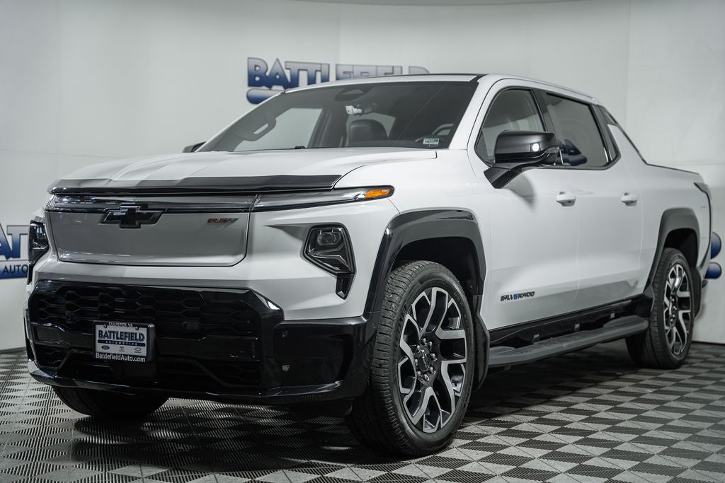 2024 Chevrolet Silverado EV RST