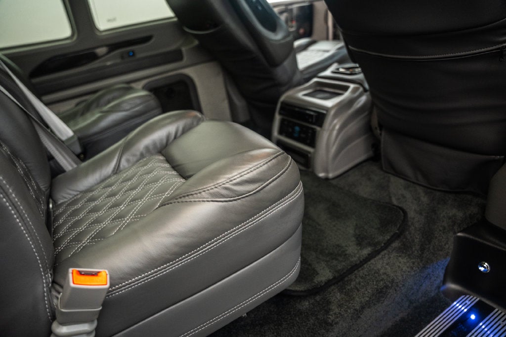 2025 Chevrolet Express 2500 Work Van Cargo