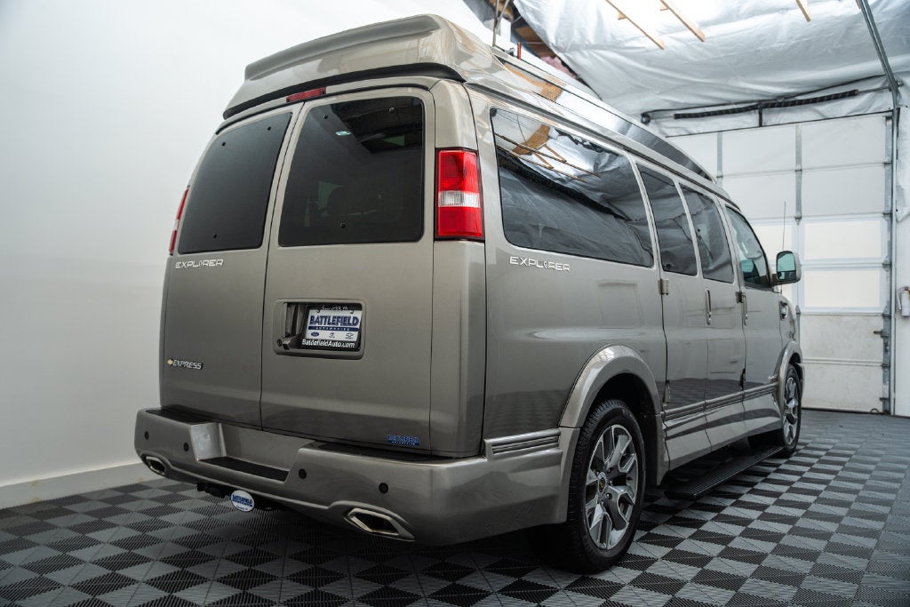 2025 Chevrolet Express 2500 Work Van Cargo