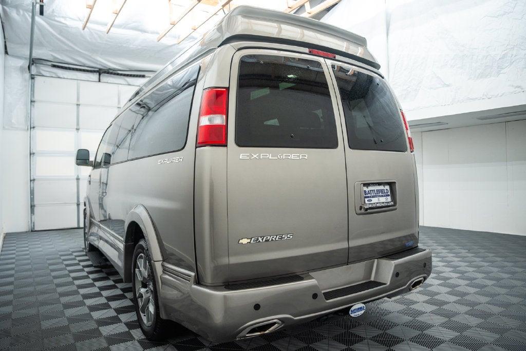 2025 Chevrolet Express 2500 Work Van Cargo