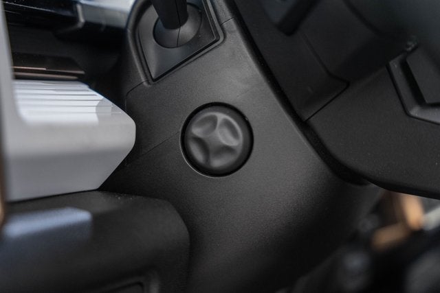 2024 GMC Hummer EV SUV 2X