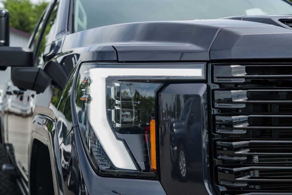 2025 GMC Sierra 3500HD Denali
