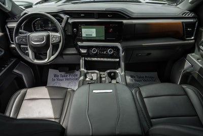 2025 GMC Sierra 3500HD Denali